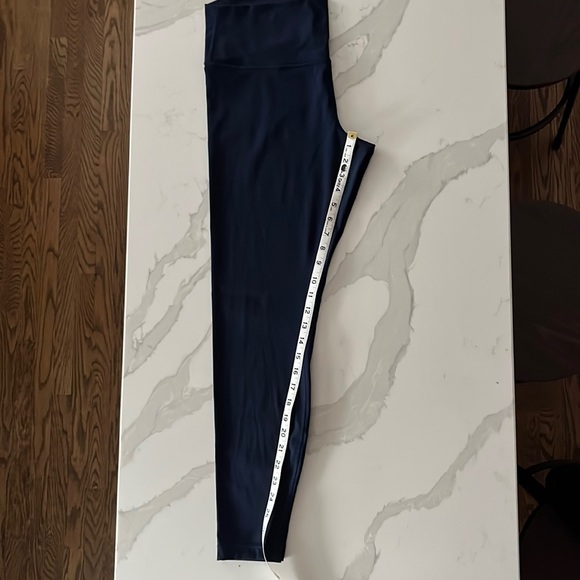 Wunder Under HR Tight 28" - - Picture 4 of 7